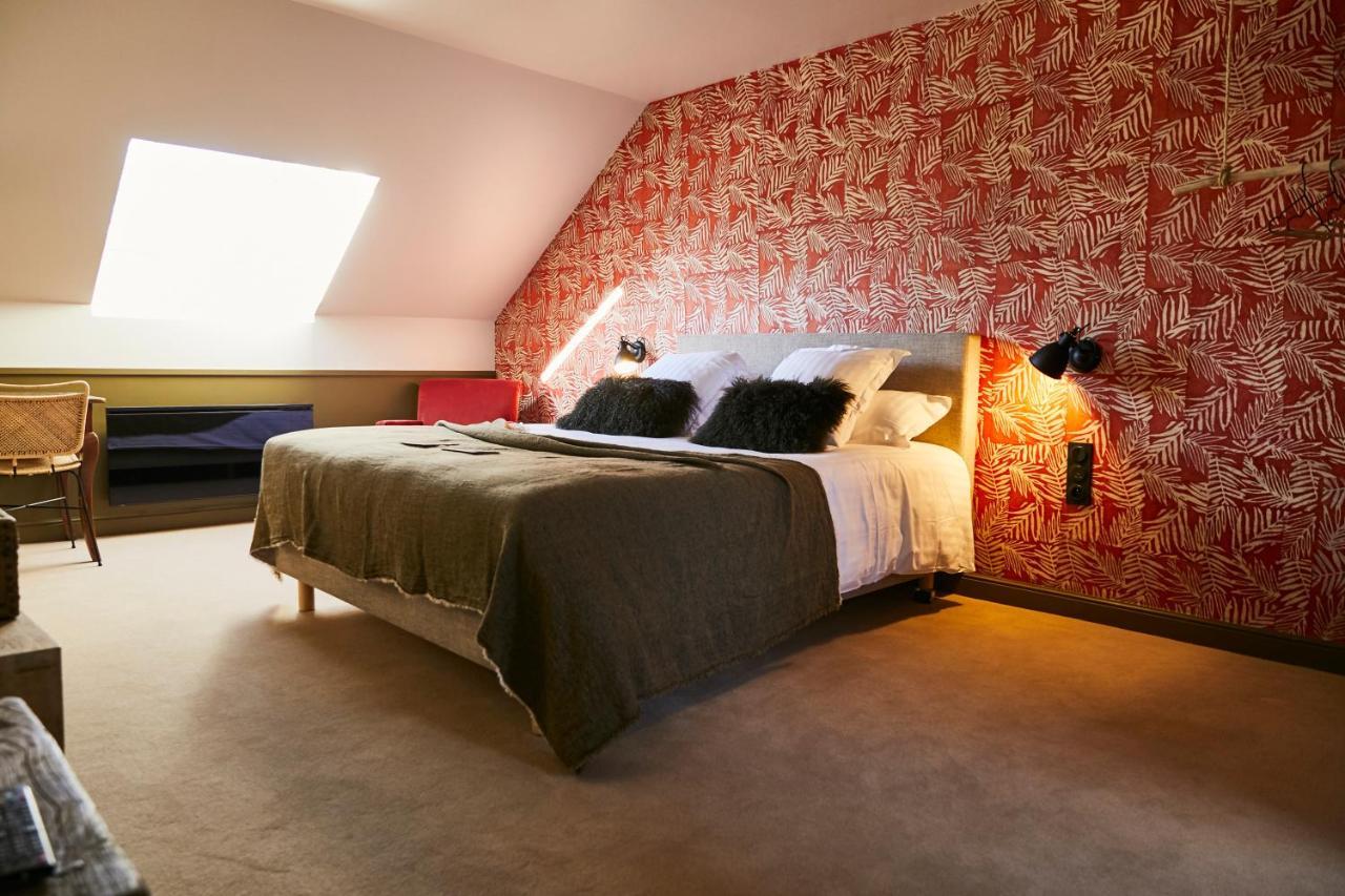 Chateau De Hotel 4*